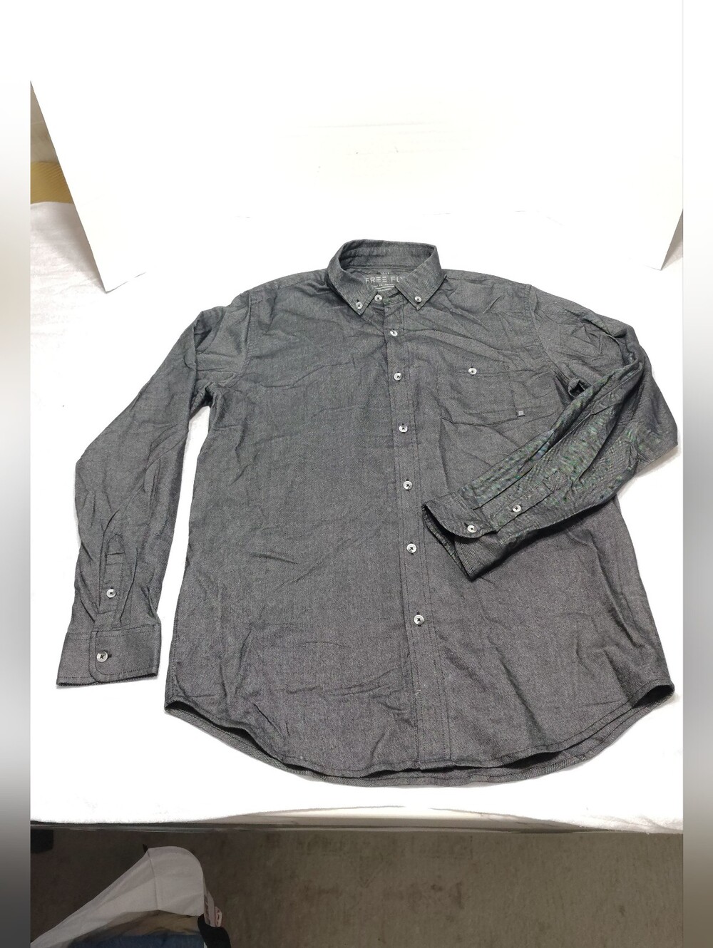 Free Fly Sullivan's Button-Down Shirt Men - MEDIUM Charcoal Chambry Color